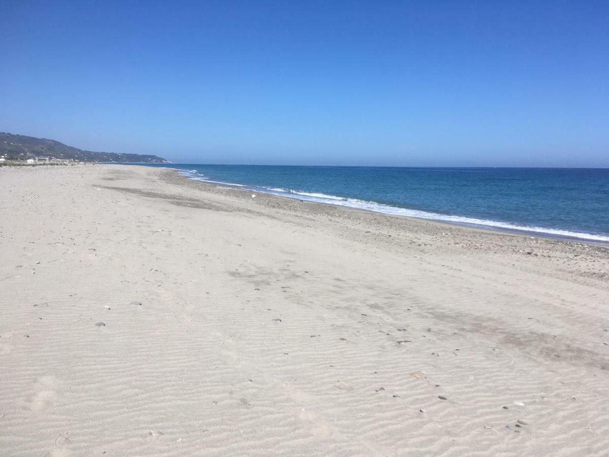 Casa Sulla Spiaggia- Mortelle Мессіна Екстер'єр фото